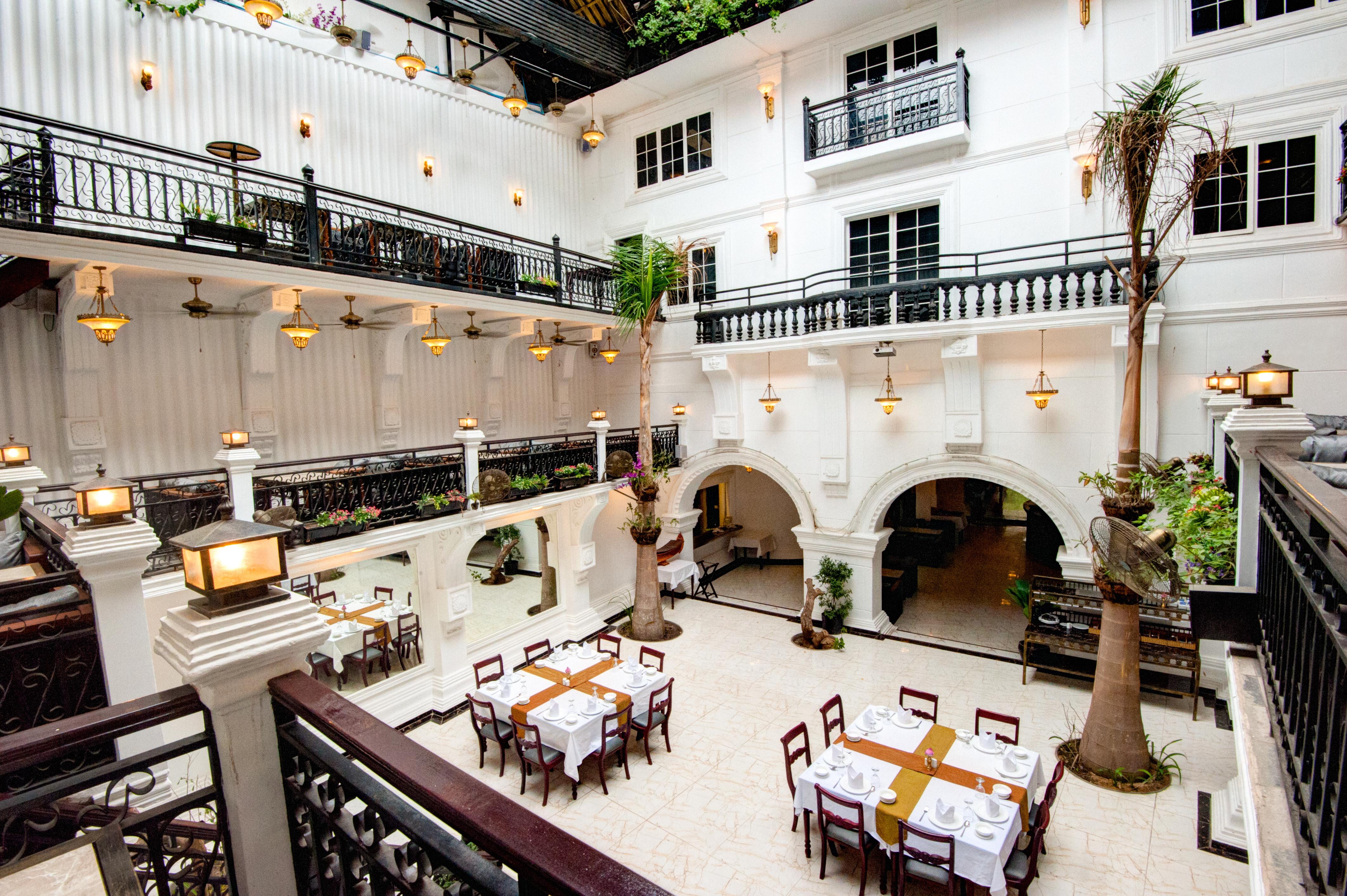 เล แกรนด์ พาเลียส บูทีค โฮเต็ล Hotel พนมเปญ ภายนอก รูปภาพ